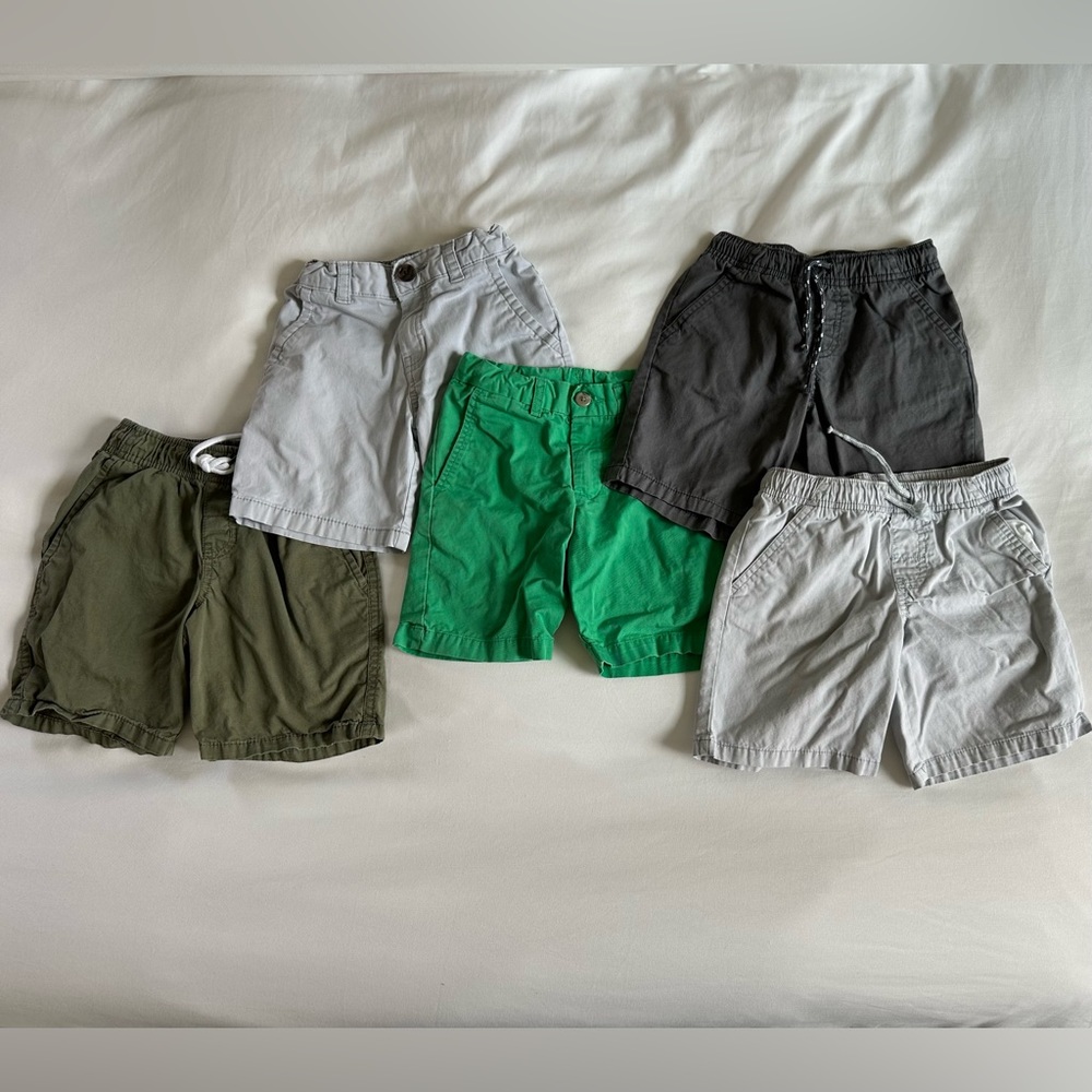 Boys shorts bundle size 4-5 years